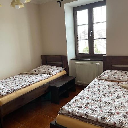 Cetnicka Stanice Hluboka Hluboká nad Vltavou Екстериор снимка