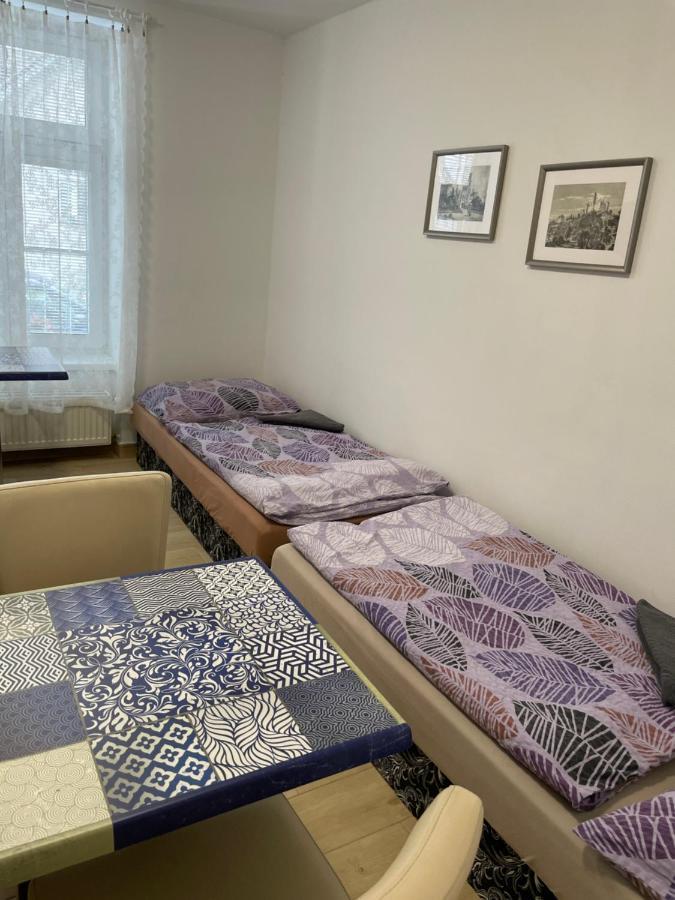 Cetnicka Stanice Hluboka Hluboká nad Vltavou Екстериор снимка